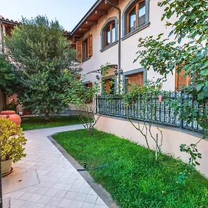 Casa Lilla 1 E 2 , Oristano Italie